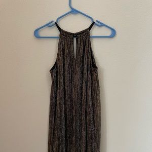 Maggy London: Gold/Silver Sleeveless Dress (Good Condition)
